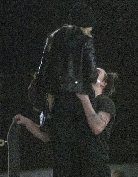 布鲁克林女友恋情公开