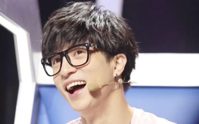 李雨桐发声回应网络暴力带节奏，解释只要薛之谦身边的不是她都行