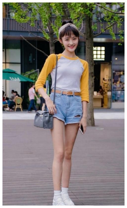街拍：图1艳丽无比，图2性感时尚，图6的身材曲线惊艳亮眼
