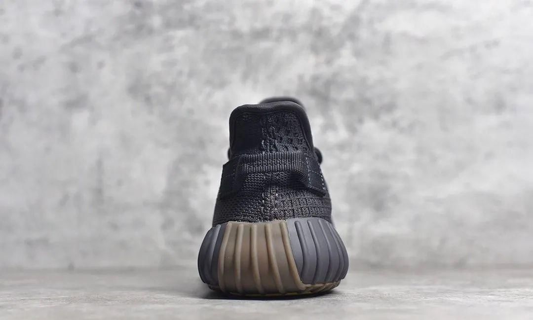 『椰子』Yezzy350黑生胶人气下降,椰子不香了吗?