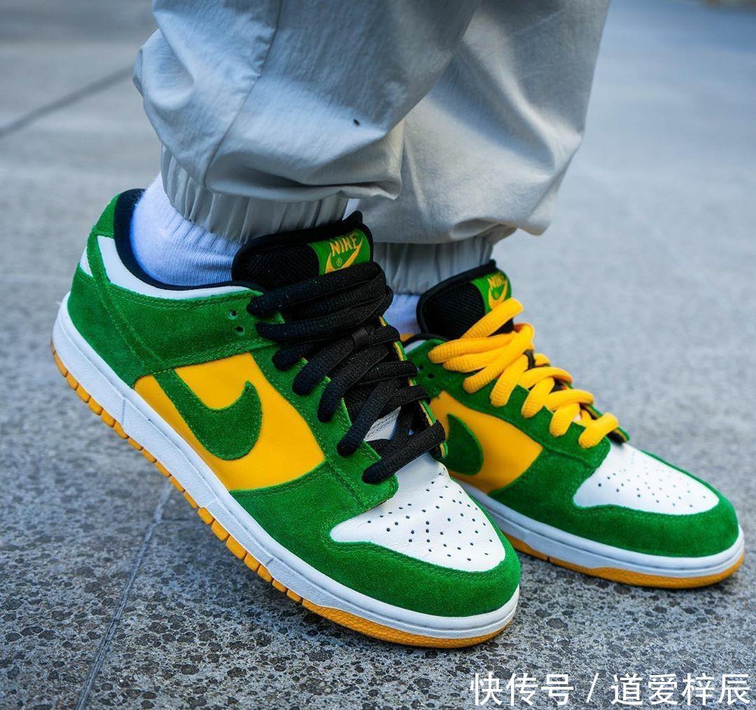  [如出一辙]Dunk在营销这块和AJ1如出一辙，除了搞颜色就是联名，这鞋…真香