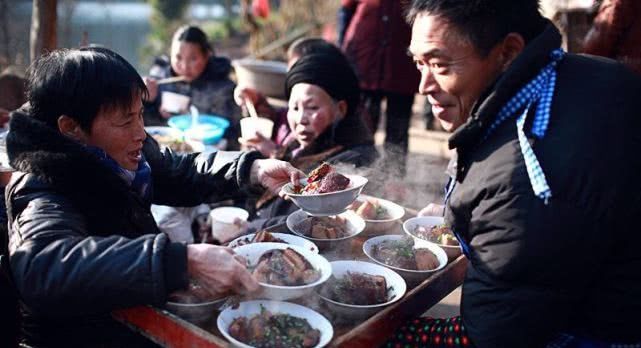  [酒席]农村“吃酒席”怪象，多数农村人不愿意去吃酒席了，有何
