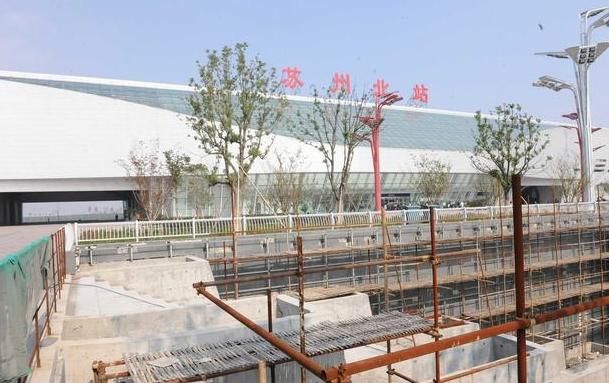 中国“最牛”地级市，有11个火车站，GDP过万亿，工业产值超上海