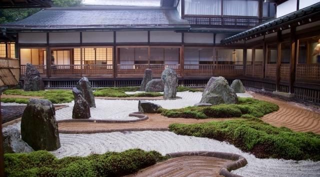 等有钱了，就造一个日式庭院，静谧悠然禅意十足，每天喝茶赏花