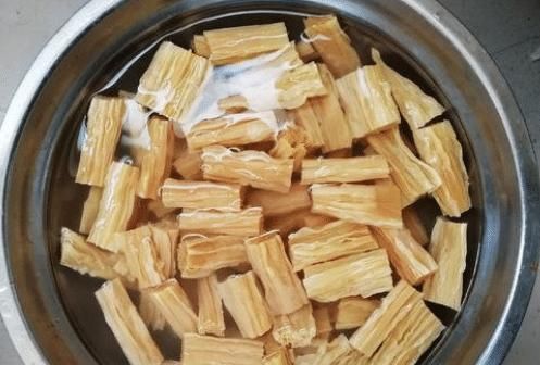  黄体酮：它是“女神菜”，内含天然黄体酮，女人多吃越来越显年轻！