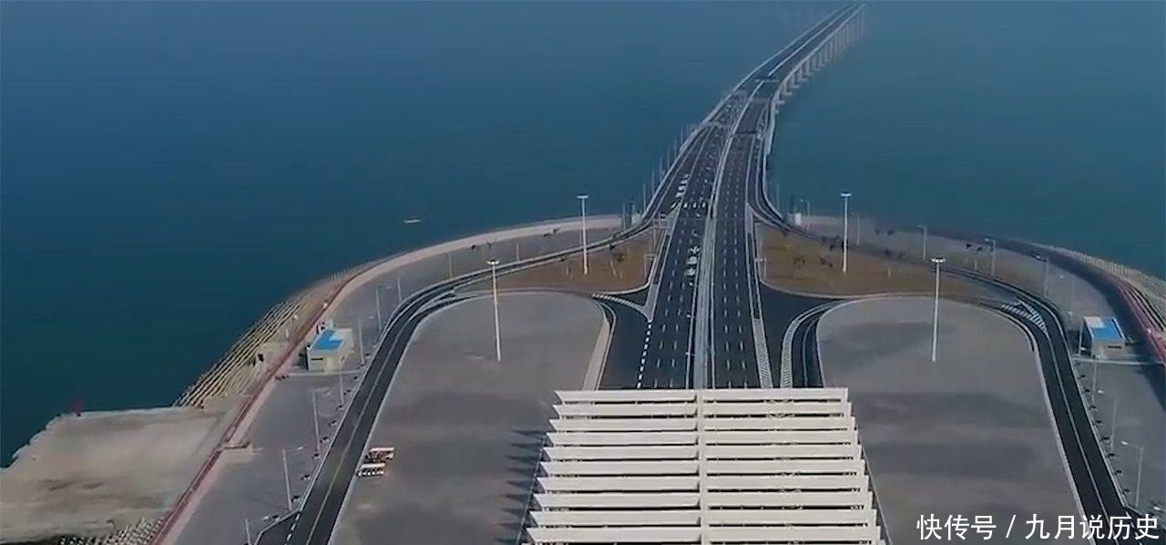  作用@为何在港珠澳大桥人工岛下面，放置了120个500吨钢桶，什么