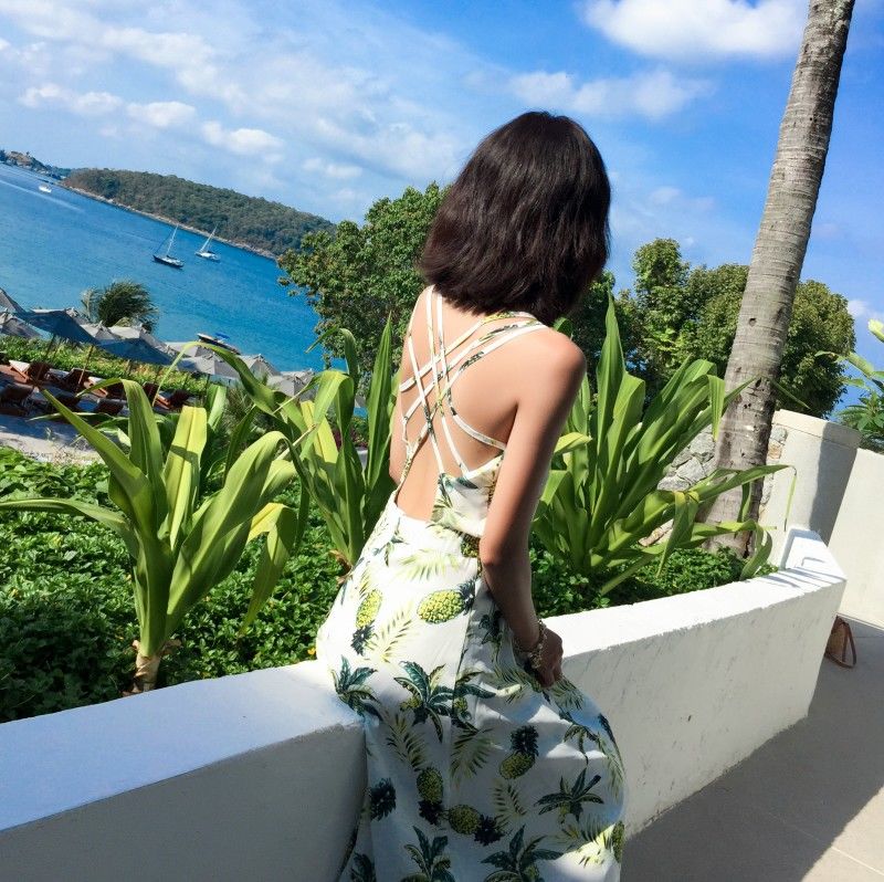 我的天~忒好看了!老婆居然买这种露背沙滩裙，穿上又白又嫩