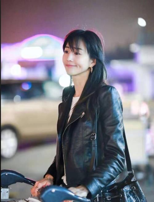 『张钧甯』“张钧蜜剪刘海”打扮小姑娘模样,居然也深得网友心!
