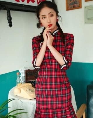 『韵味』今年“旗袍风”火了,这样穿文艺又少女,尽显摩登复古韵味!