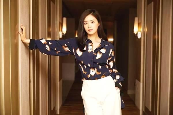 蒋欣亲身试验，微胖大胸妹纸怎么穿才是对的?!