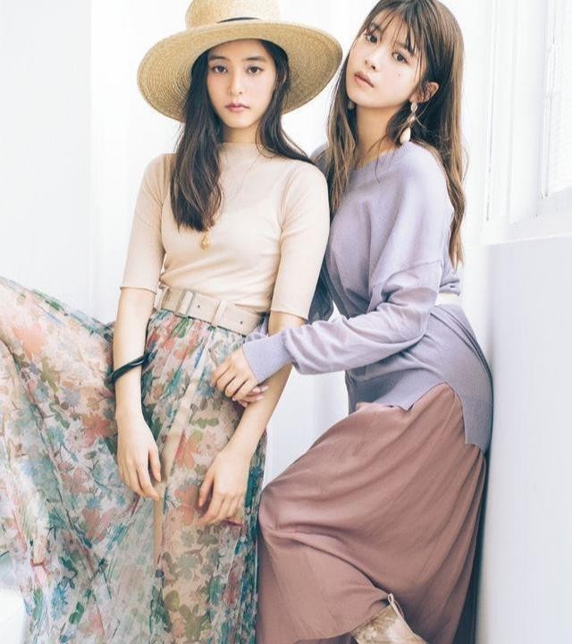 #女人#女人的穿搭,不仅需要清新淡雅的春日之美,还要为自己增加好感度