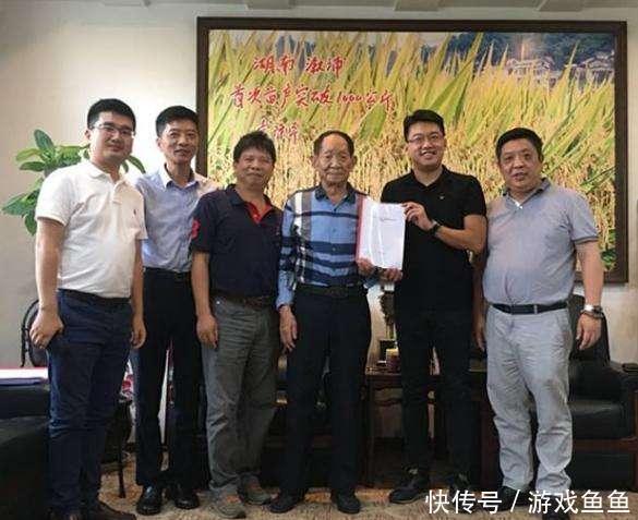  「儿子」袁隆平共有3个儿子都很有出息，其中小儿子做的事让人赞