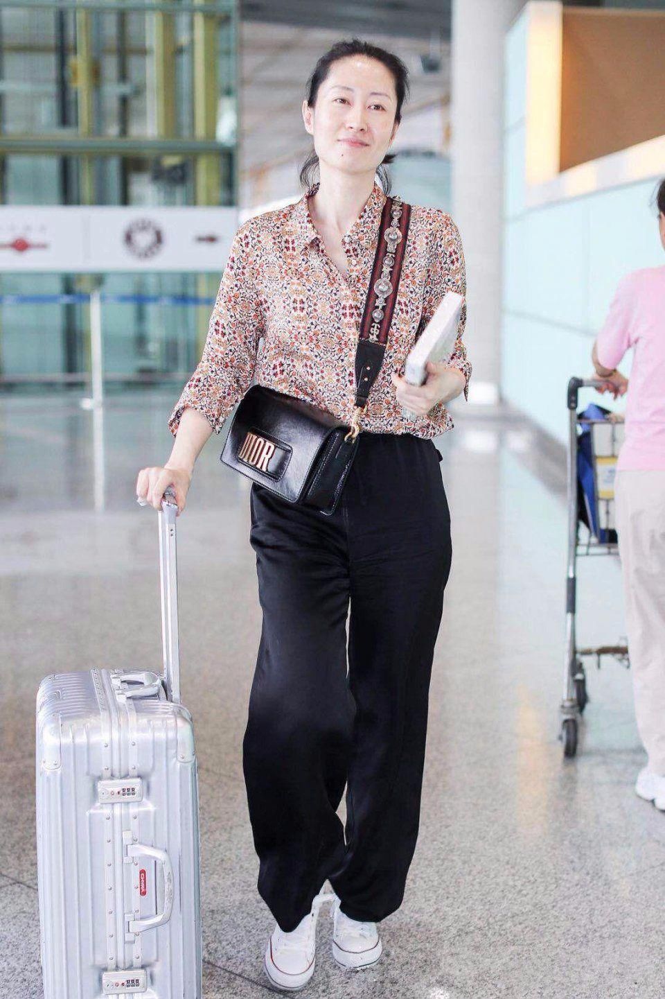 刘敏涛长张“显老”脸，平时穿着很朴素，要是认真打扮美到开挂!