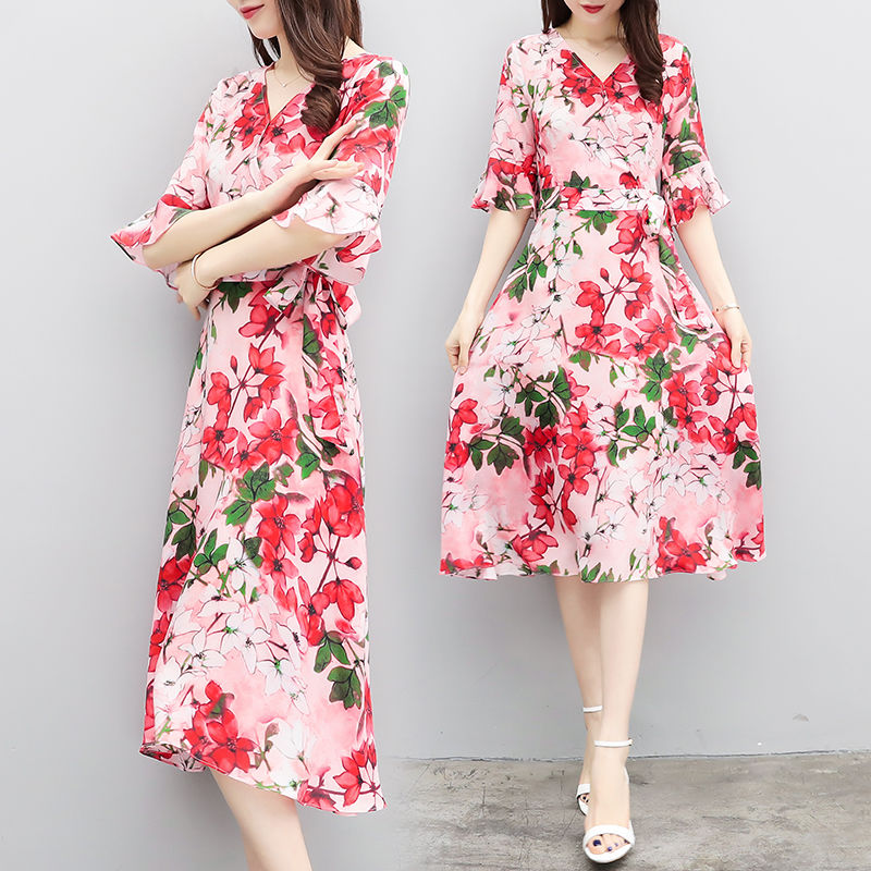 太美了，黑妹子赶紧来瞧瞧!这些精致印花雪纺裙，亮肤又遮肉