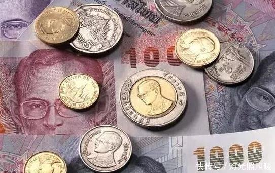 在泰国用100块人民币，能够享受到什么服务泰国姑娘告诉你