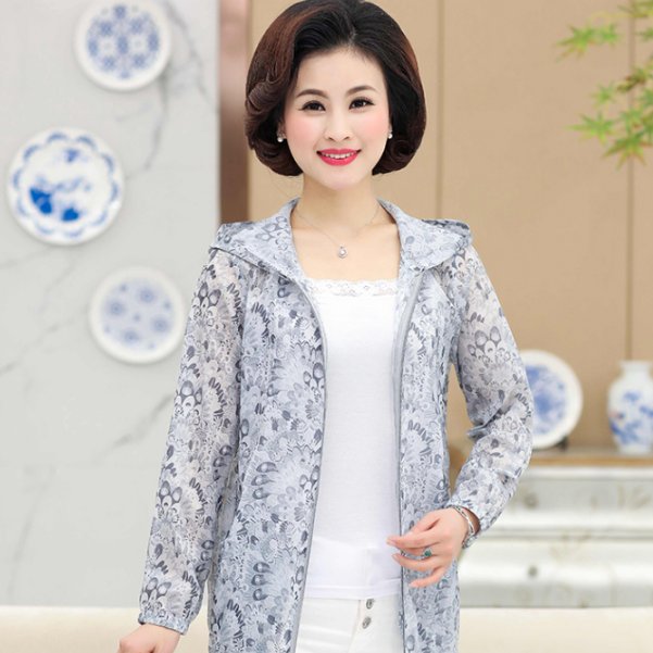 永不过时的中年妈妈装，十足女人味，早秋穿太合适了