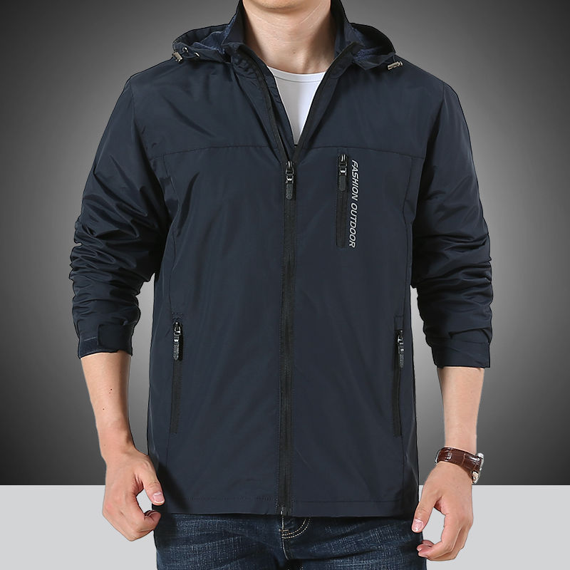 这款式”冲锋衣”，比大衣帅气比夹克时髦，我给老爸送2件