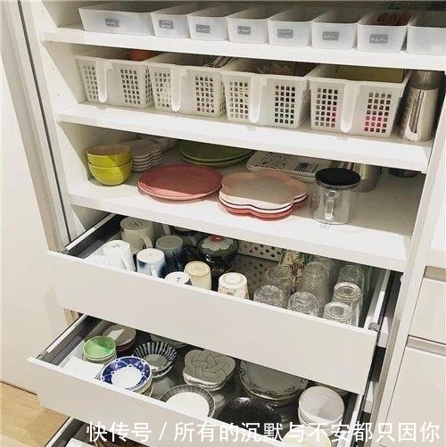 收纳@日本妈妈晒出的收纳日常:拒绝堆积,坚持断舍离,房间整洁又干净