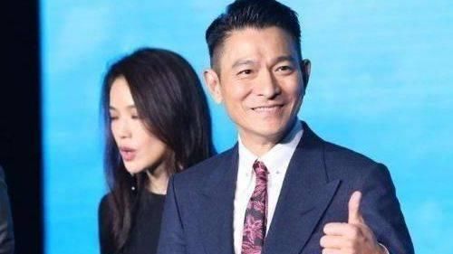  【刘德华】帮刘德华还4千万债务，晚年被子女啃老到破产，今被华仔宠上天