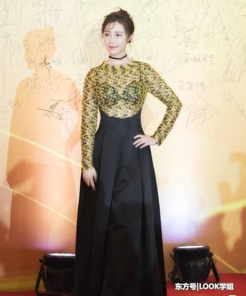 甘婷婷真敢穿，透视装惊艳全场，网友：一般人驾驭不了