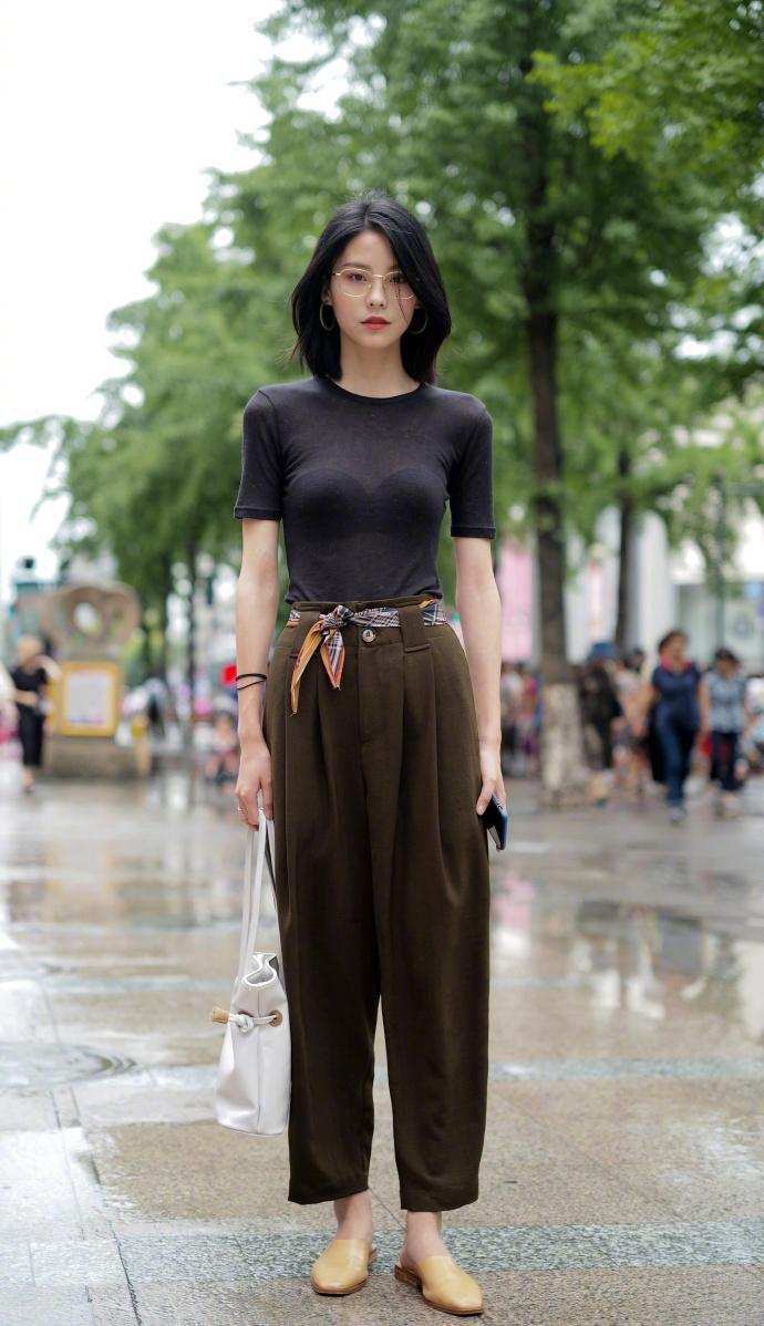 杭州街拍, 时尚的搭配更能点缀你的美!