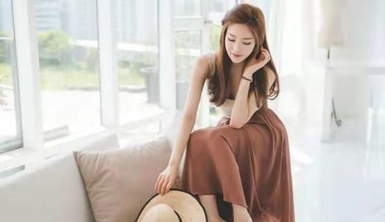  美女|美女很提升气质高贵大方，清新脱俗，时尚又复古！