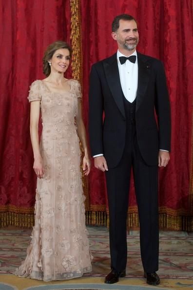 时尚名流情侣：莱蒂齐亚王后和西班牙国王费利佩