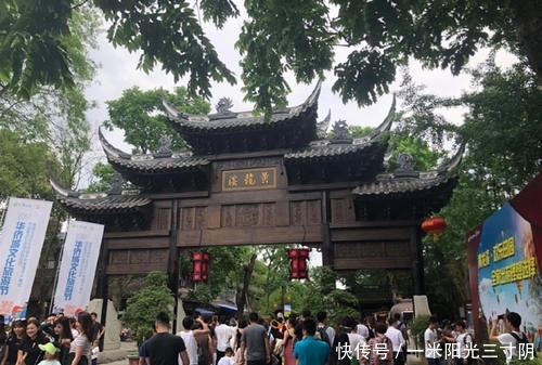 成都古镇多！为何黄龙溪非去不可？