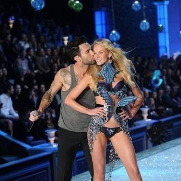 你知道维密模特穿过的内衣是怎么处理的吗?网友:还有这种操作?