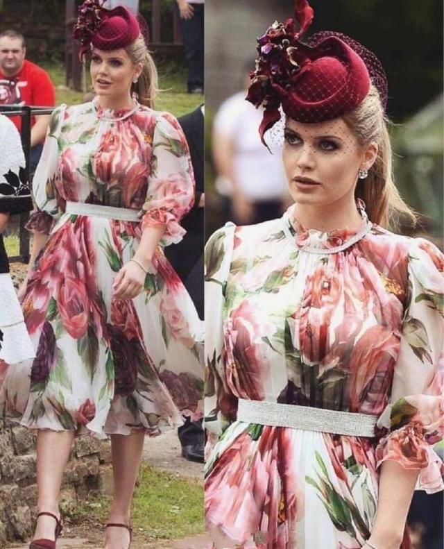 迪丽热巴撞衫戴安娜王妃侄女，明星和贵族的差距，太给国人长脸了