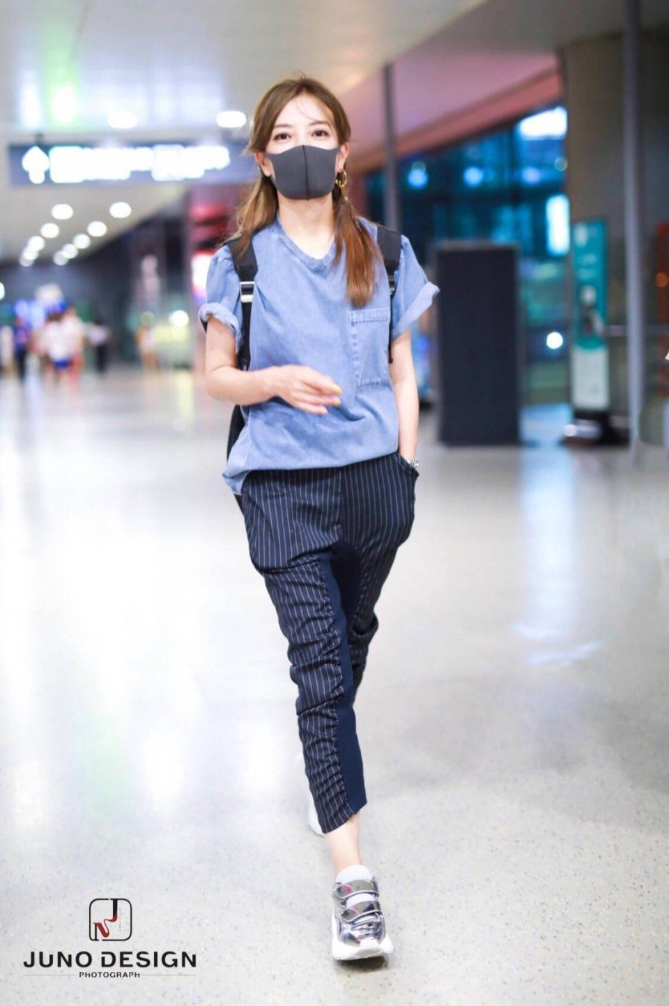 赵薇迷之喜爱厚底鞋，五千块一双鞋直接买两双，果然有钱任性啊!