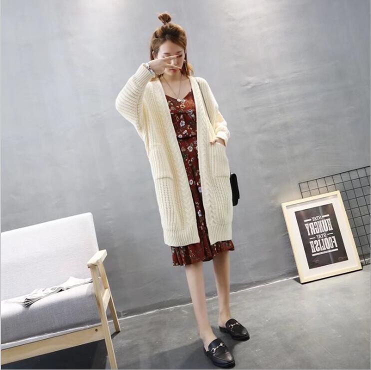 80后老婆把裙子全扔了，说今秋流行这样的小衫，时尚又减龄