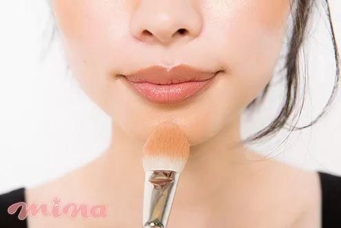 彩妆｜简单易上手！巧妙运用高光轻松打造时尚美人气场 闪闪惹人