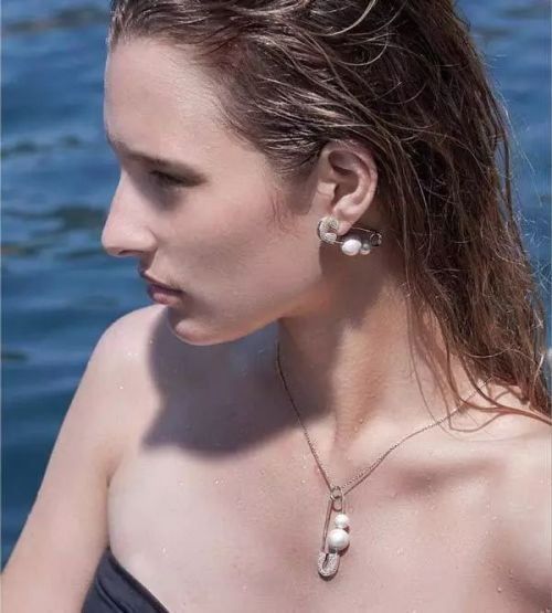 一枚全能型的“别针”珠宝凭什么引爆了时尚界?