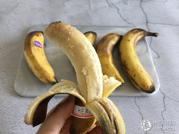 平价防晒霜测评 | 香蕉涂防晒霜的后果，瞬间惊呆了!