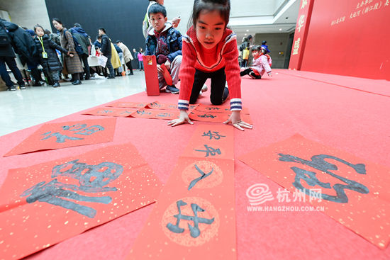  全民■#新春走基层#庚子迎春 全民接福