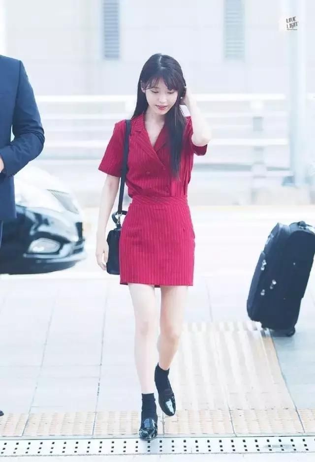 跟着外国女星这样穿，小个子秒变大长腿