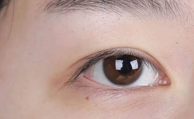 「黑眼圈」为什么花了2W护肤，黑眼圈、眼纹还是藏不住？