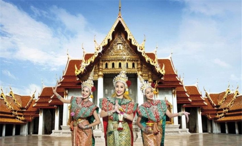 最美人妖皇后，富豪向“她”求婚，最终却去当和尚