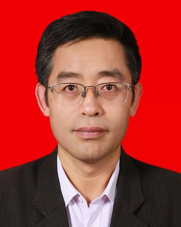 关于王隆等同志任前公示的公告