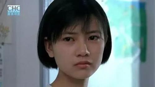 换了短发的高圆圆和20年前一个样，可为啥我剪了短发像阿姨？