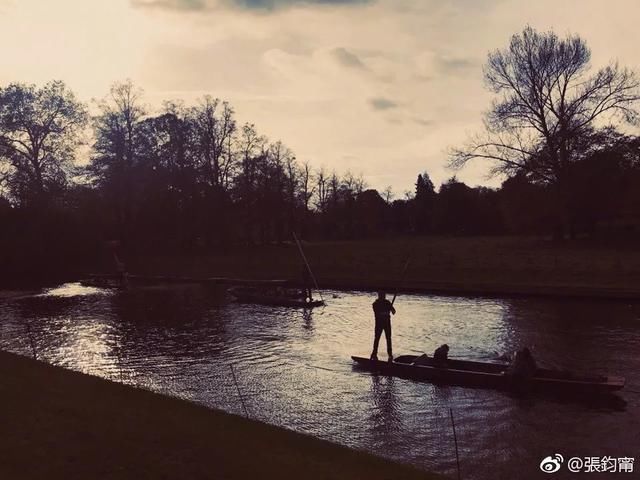 36岁的她是娱乐圈的一股清流 高颜值+高学历却很低调 这般岁月静