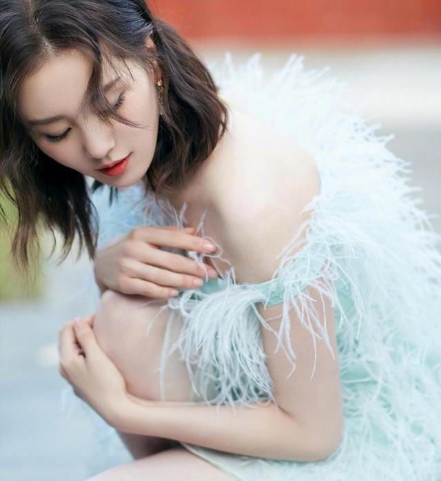  「小妙」掌握变白小妙招，从颜色上入手，你也可以像明星一样引人注目！