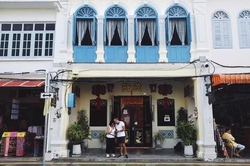 活色生香的普吉老镇，穿泰服出街惹围观，网红大多是中国人