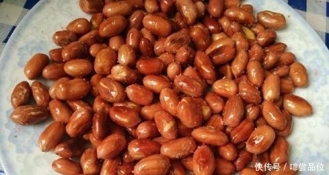 【花生米】炒花生米时,万万不要直接下油锅炒,多加这1步,每一粒都嘎嘣脆