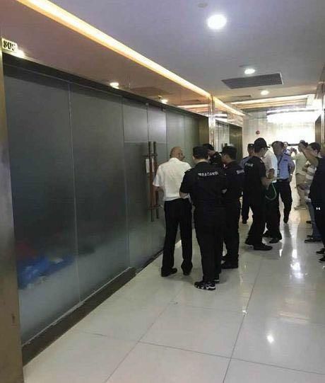 古力娜扎年初代言的珠宝广告，称被p2p诈骗1亿，数百群众血本无归