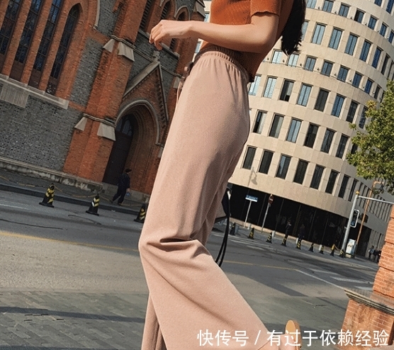 绽放@女人别总是穿牛仔裤了,现在正流行的阔腿裤,绽放女人味
