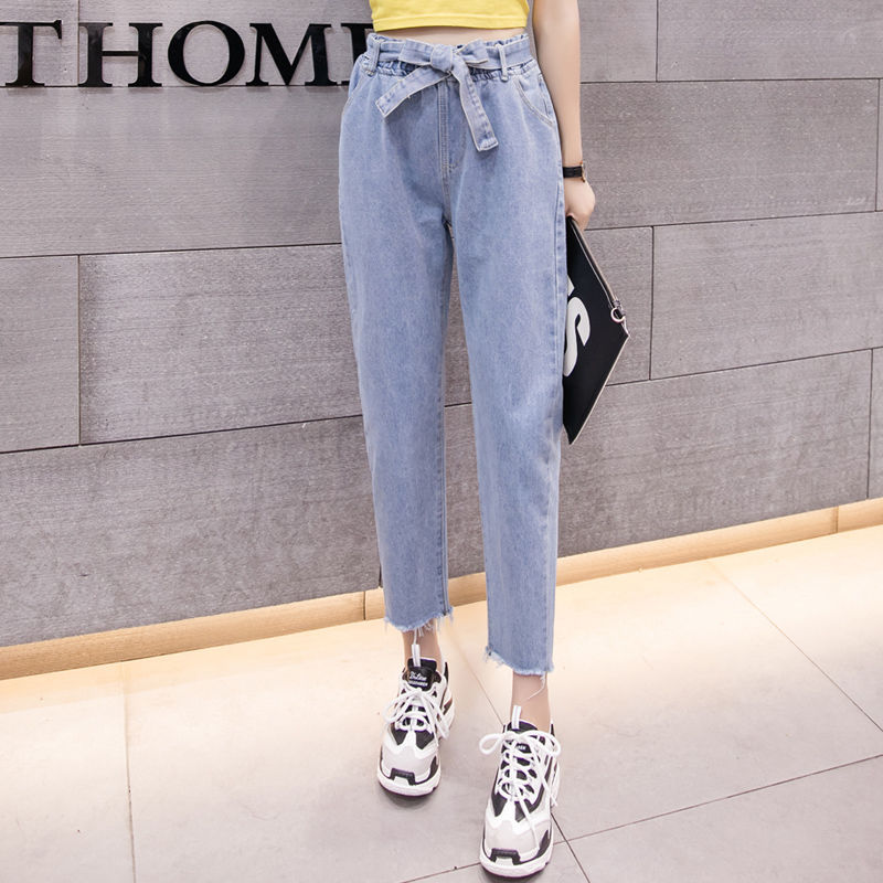 一场秋雨一场寒，短裤该下线啦!这几款牛仔裤谁先上身谁美