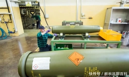  「Mk82」走进波兰航空炸弹制造车间 这里正生产Mk82 想不到工艺还挺复杂