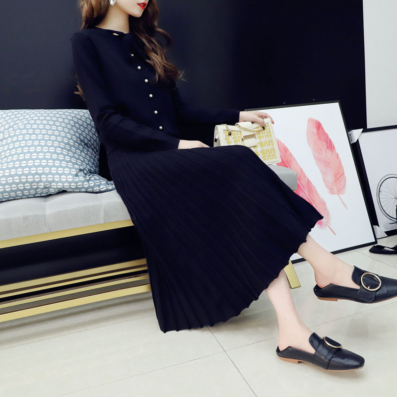 黑色打底裤赶紧撇掉，瞧这些小姐姐穿“半身裙套装，一个比一个美